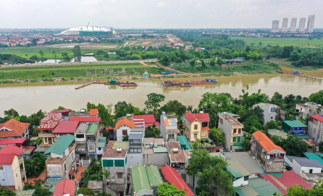 Toàn cảnh khu vực xây cầu Tứ Liên bắc qua sông Hồng và sông Đuống